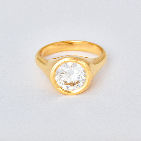 Round Diamond Signet Solitaire Engagement Ring