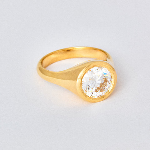 Round Diamond Signet Solitaire Engagement Ring