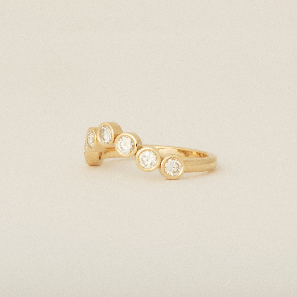 Round Heirloom Diamond Bezel Nesting Wedding Band