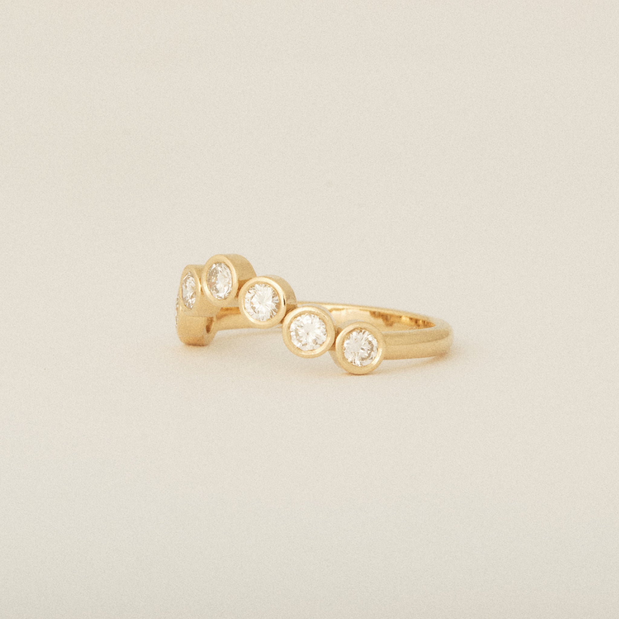 Round Heirloom Diamond Bezel Nesting Wedding Band