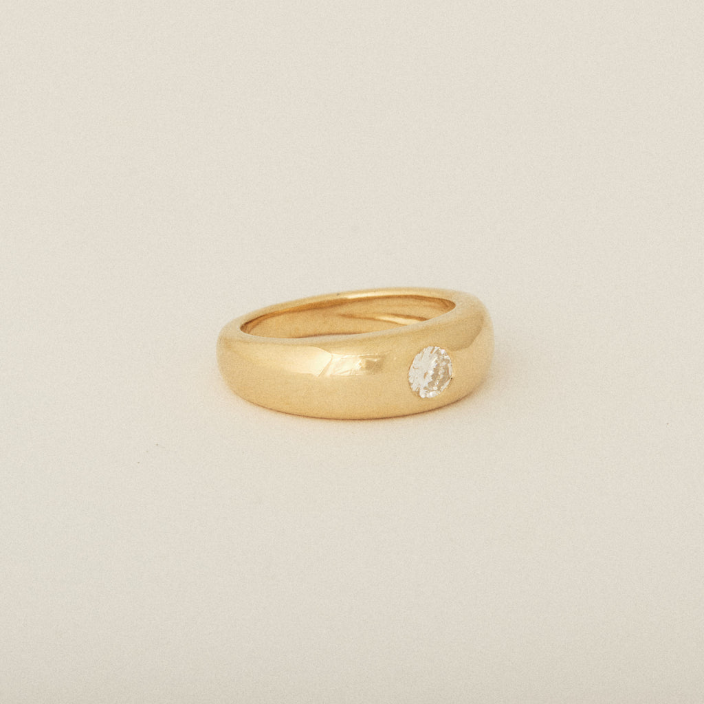 Round Heirloom Diamond Tapered Dome Ring