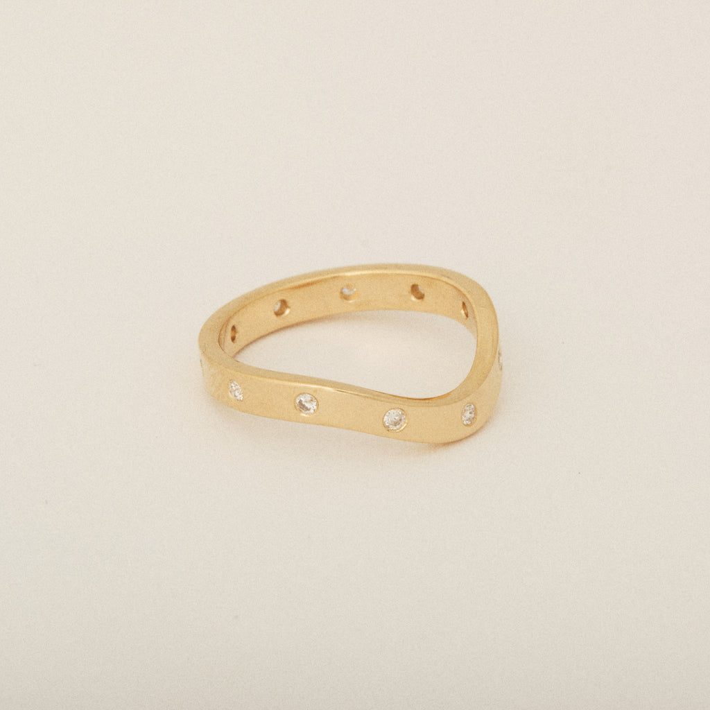 Heirloom Round Diamonds Spaced Out 14k Yellow Gold Nesting Band