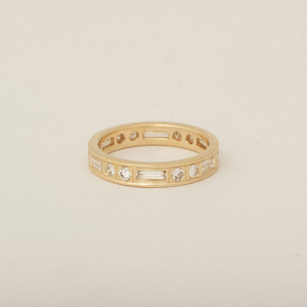 BEFORE & AFTER: Grandmother's brooch turned into four cousin diamond rings