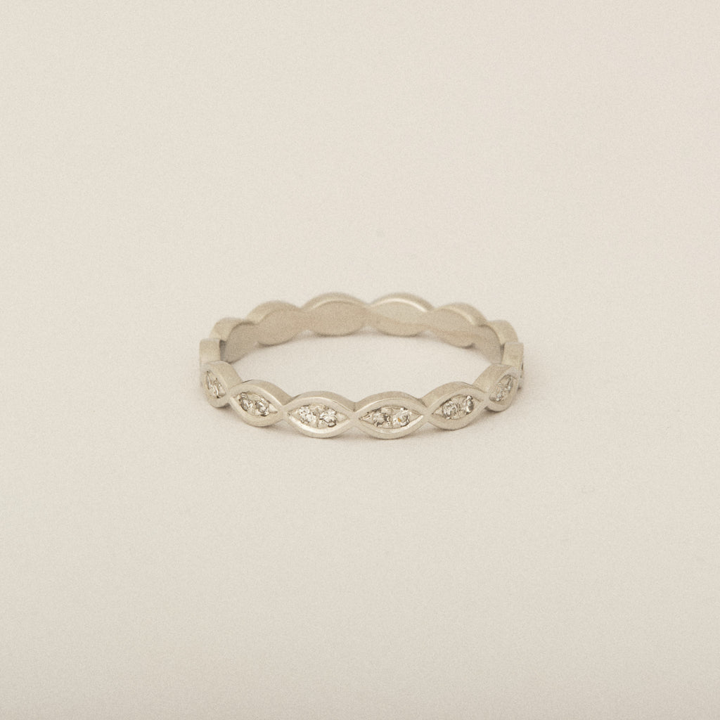 BEFORE & AFTER: Grandmother's brooch turned into four cousin diamond rings