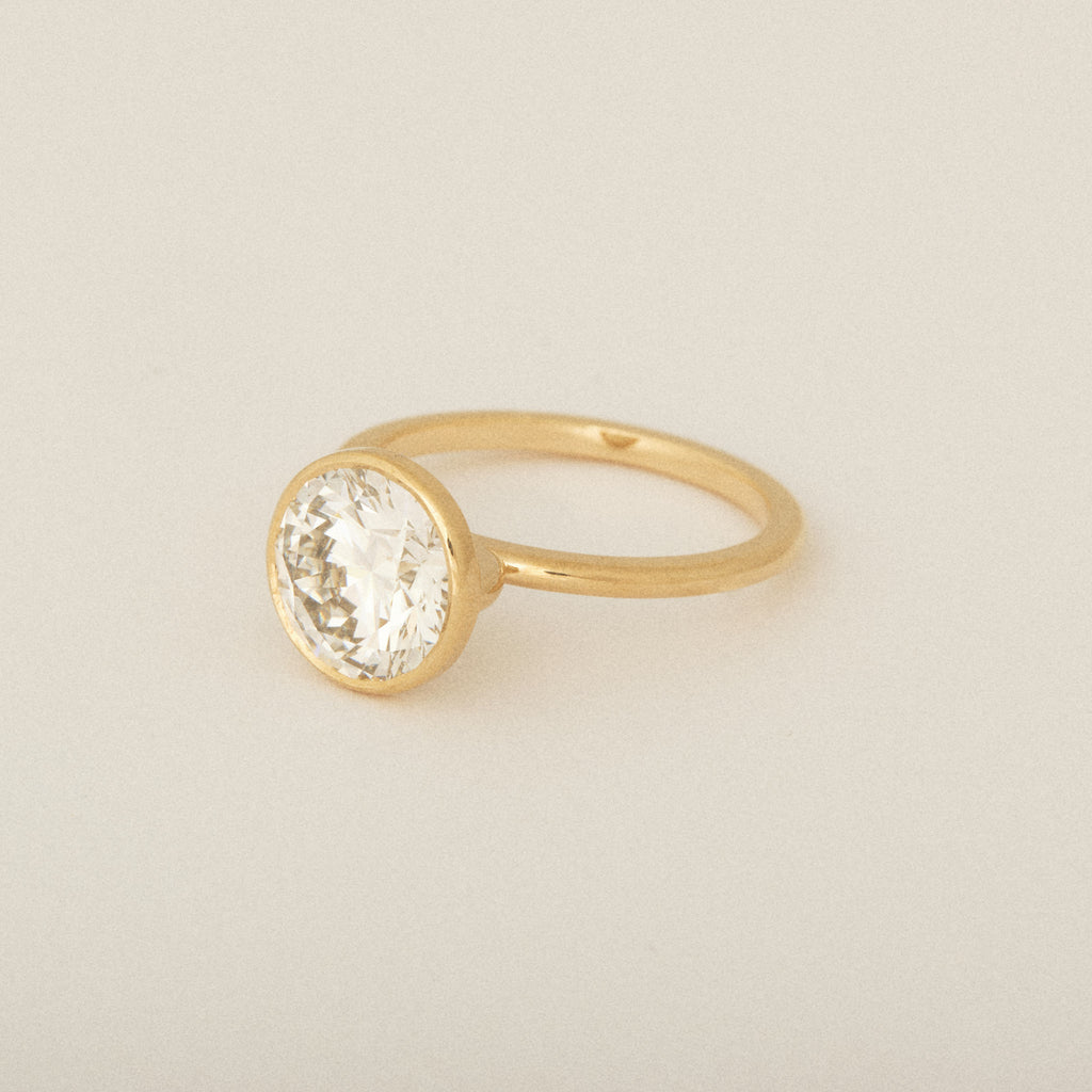 Thin Bezel Set Round Diamond Perfectly Flush Engagement Ring