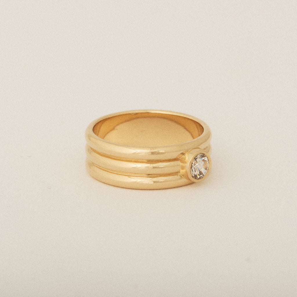 Three Round Bands Center Diamond Stone Engagement Ring